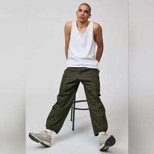 NWT BDG URBAN OUTFITTERS REGULAR FIT TANK